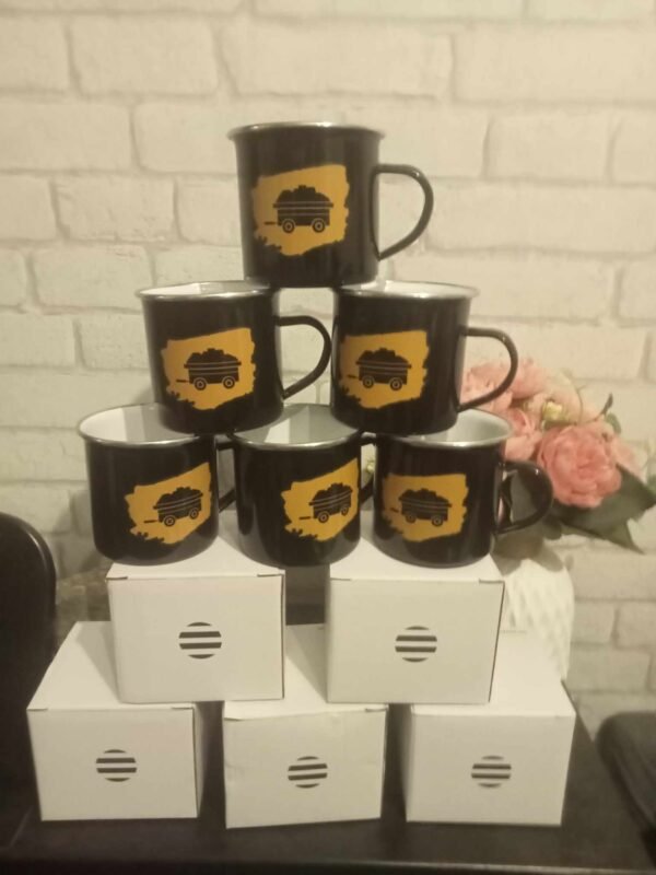 Mug noir ou blanc "le solidaire"